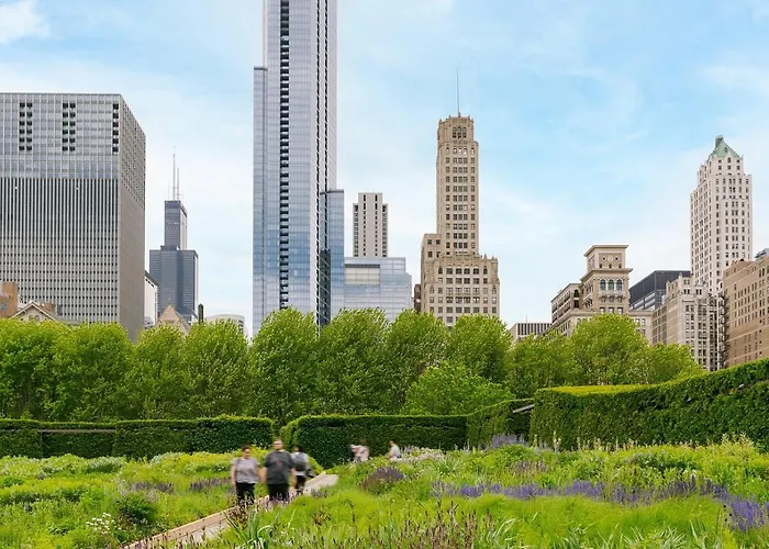 Livn Millennium Park Downtown 2br * Chicago